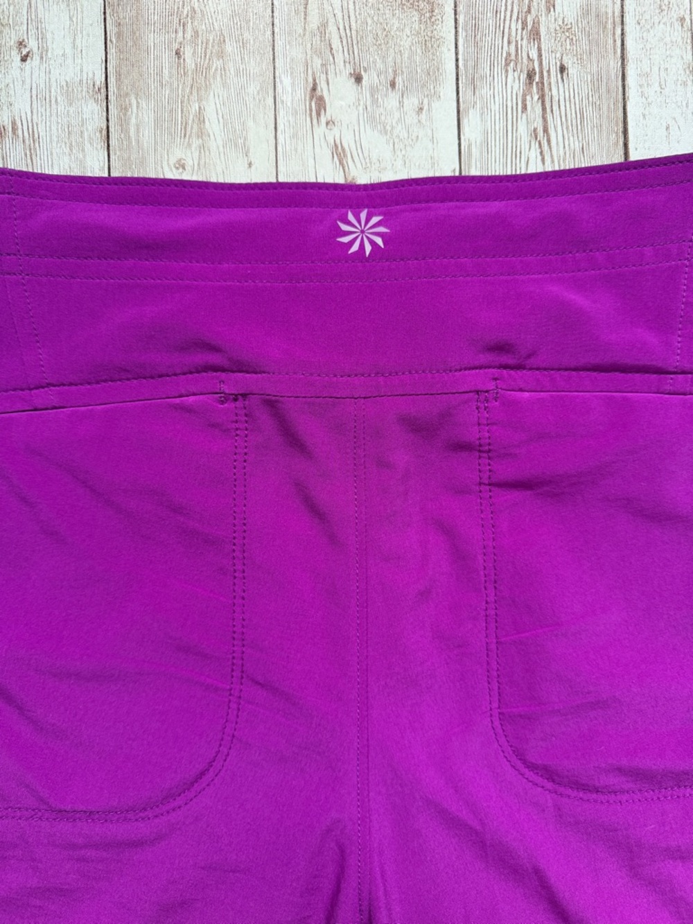 Athleta Costa Shorts sz 6 Purple Fuchsia Lightweight Outdoor Swim Athletic - Picture 6 of 13